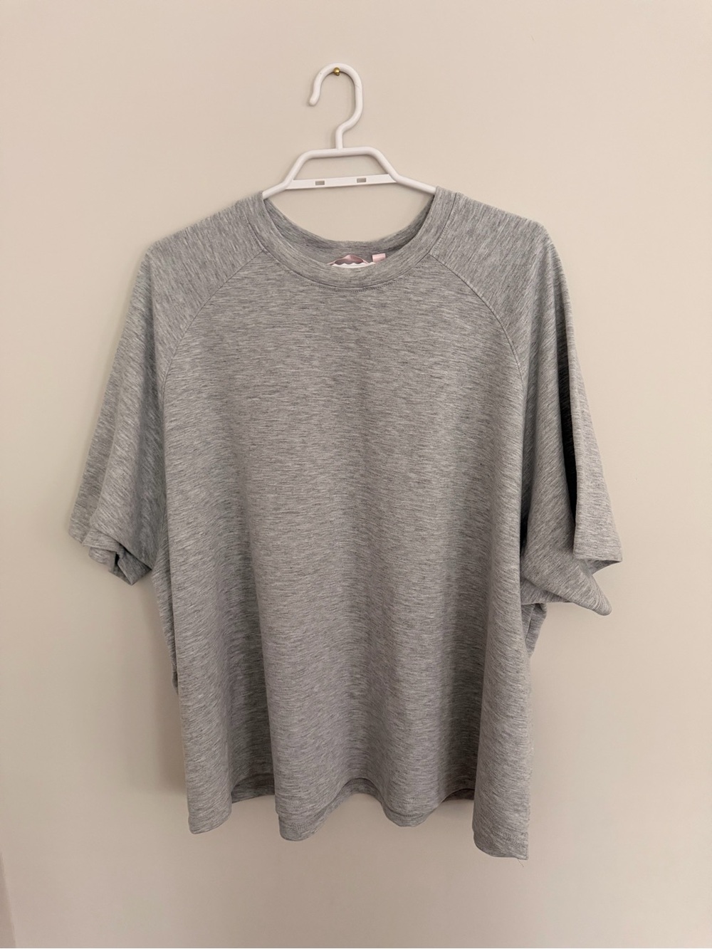 La Vie En Rose Heather Gray Short Sleeve Tee